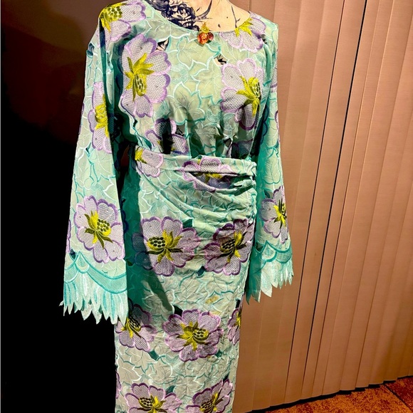 VTG African Nigeria Iro and Buba Womens Lace Set And Headtie - Picture 4 of 9